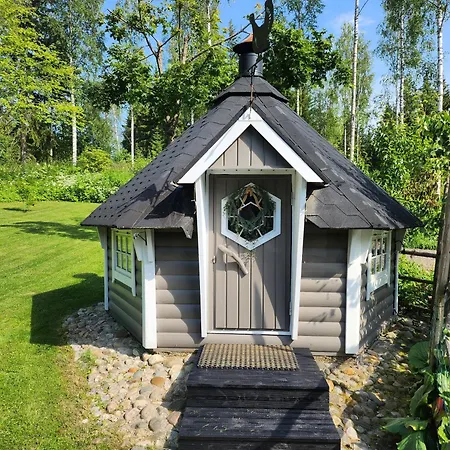 Feriehus Salonkylae *